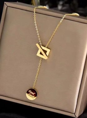 Fashion Luxury 316L Titanium Steel Heart Love Flower Square