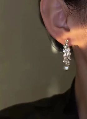 New Fashion Trend Unique Design Elegant Exquisite Light