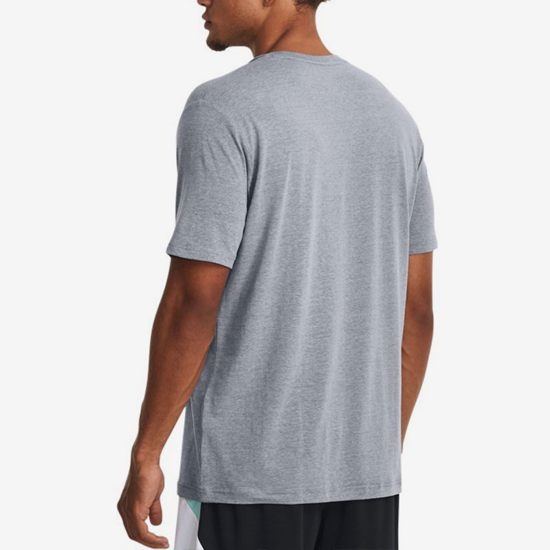 UA/安德玛正品BASKETBALL男子宽松透气运动短袖T恤1379859-035 - 图0