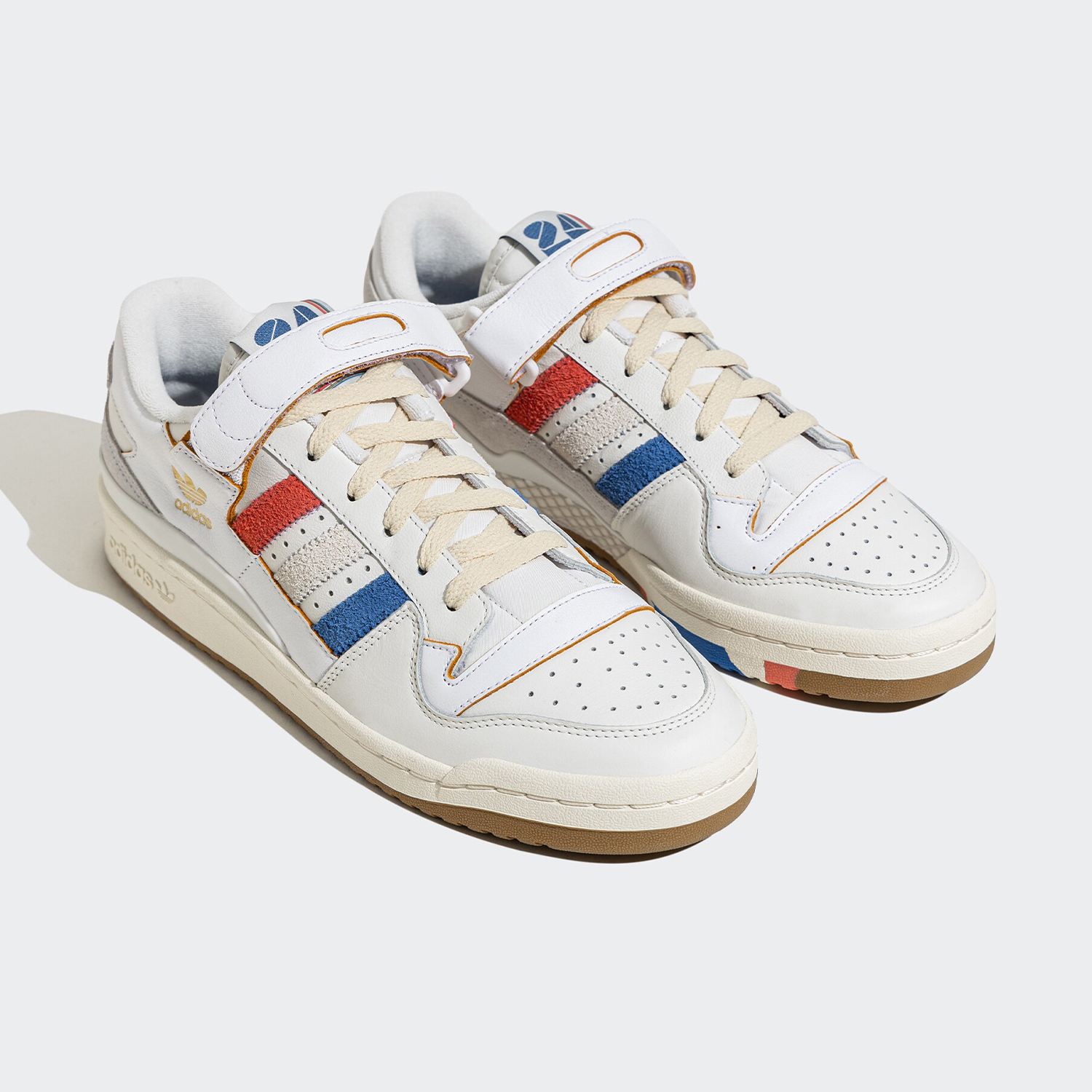 Adidas/阿迪达斯正品三叶草男女运动休闲透气耐穿板鞋IF9670 - 图0