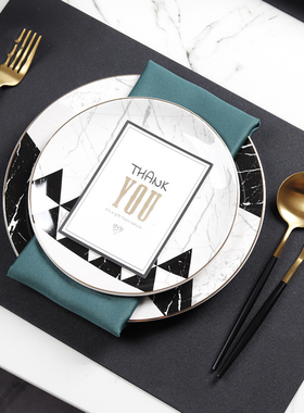 北欧样板间qingshe餐具摆台