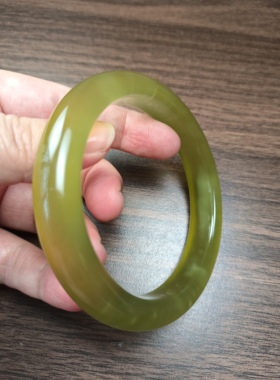 岫玉手镯正圈62mm水润起荧光
