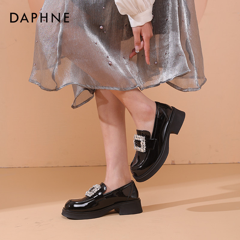 达芙妮厚底乐福鞋女2025新款女鞋百搭单鞋水钻方扣法式黑色小皮鞋,淘宝优惠券,粉丝福利购,淘宝优惠卷