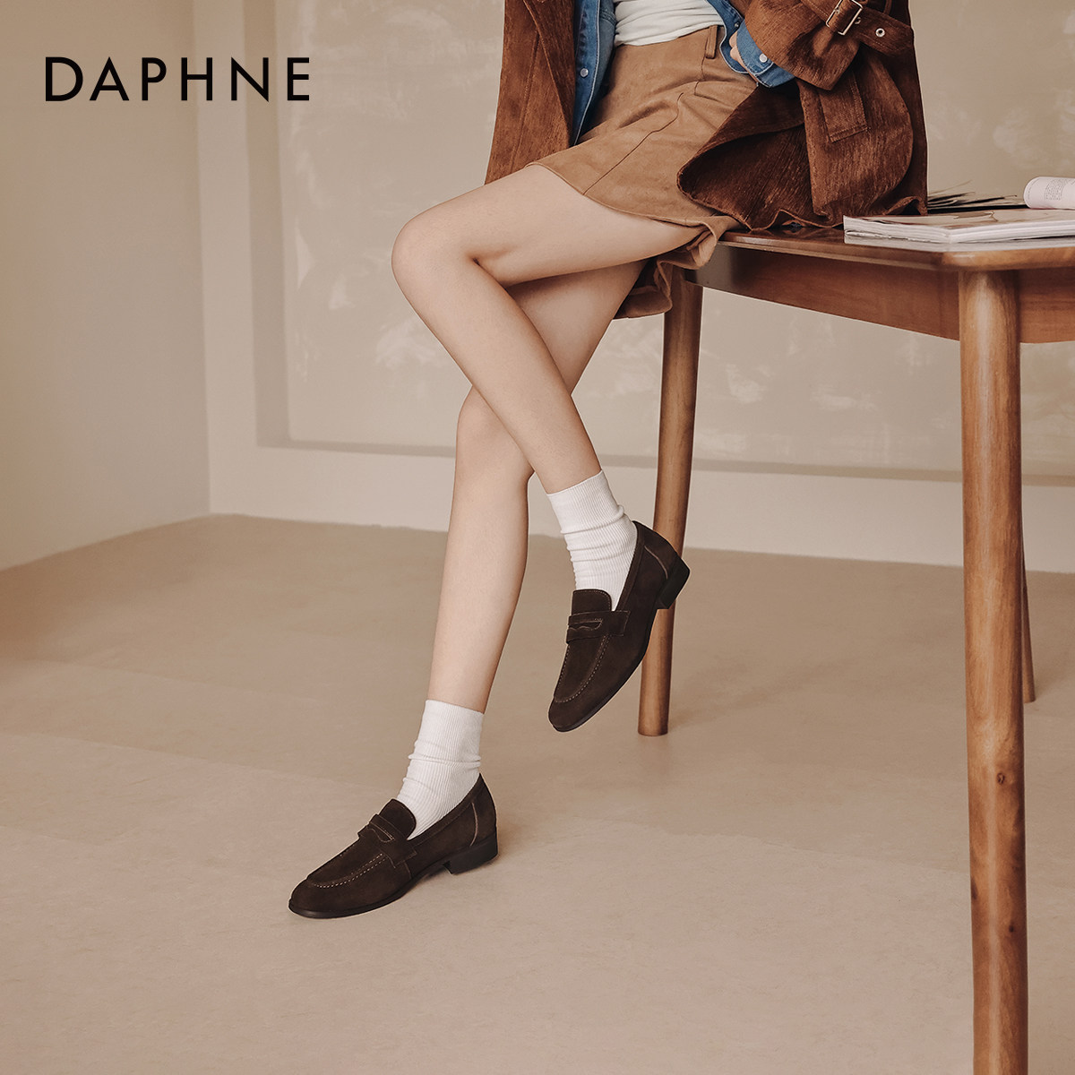 达芙妮粗跟乐福鞋女2026新款秋冬老钱风复古单鞋平底一脚蹬豆豆鞋,淘宝优惠券,粉丝福利购,淘宝优惠卷