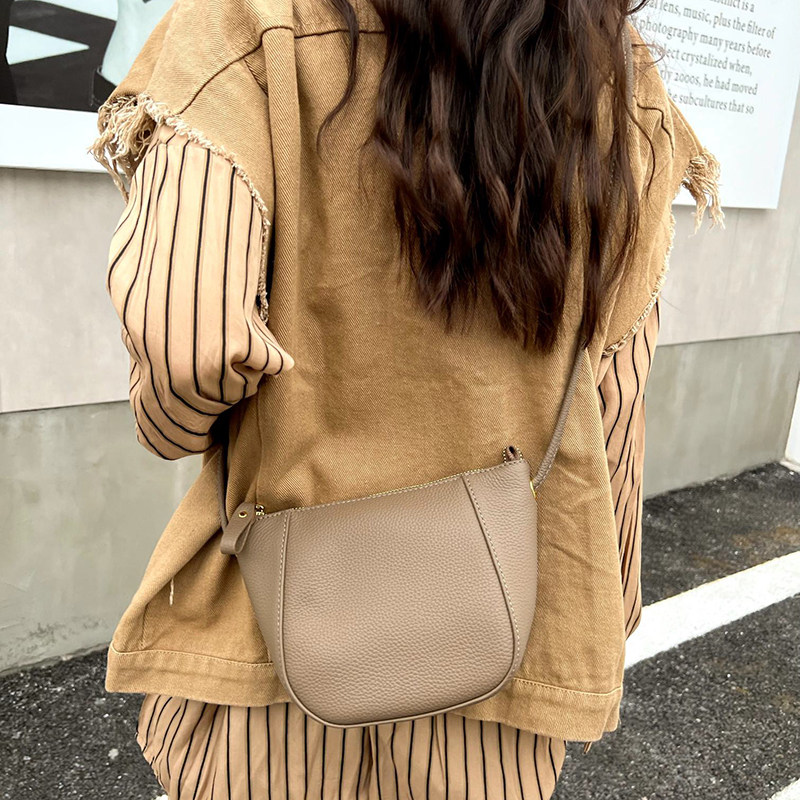 饺子包女高级感2022新款质感斜挎包 忘忧箱包女士包袋