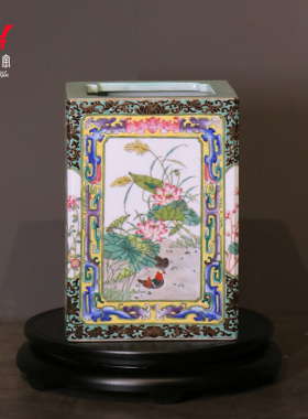 钟家窑手绘花鸟四方瓶