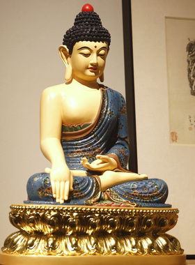 香樟木彩绘释迦摩尼佛佛像雕像