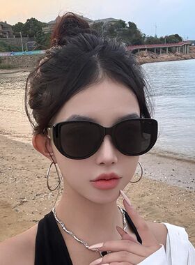 时尚新款海边猫眼墨镜女款高级感