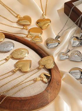 Delicate Floral Oval Heart Locket Pendant Necklaces for Wome