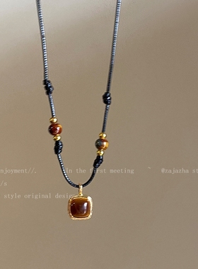 。秋冬长款蝴蝶结毛衣链女款2025新款大气高档百搭毛衣项链冬天配