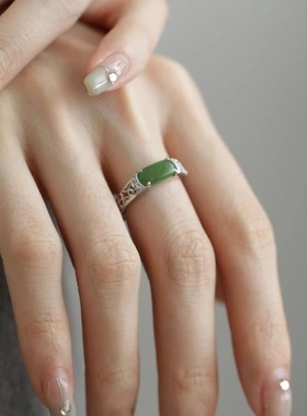 925银复古新中式宫廷碧绿马鞍戒指环花丝镂空开口调节气质高级感