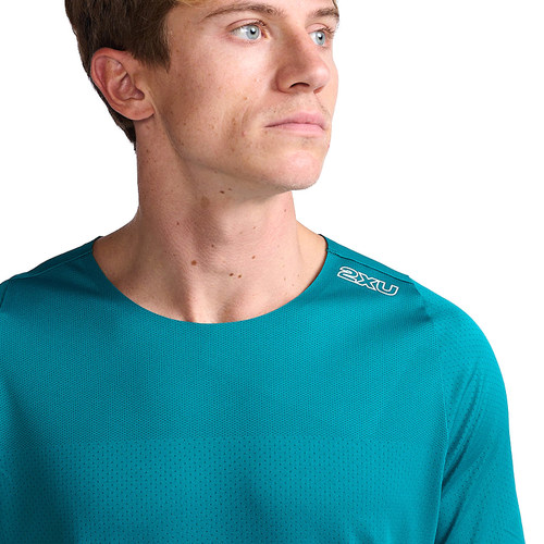 2XU Light Speed系列男透气速干t恤跑步上衣吸汗户外马拉松短袖 - 图3