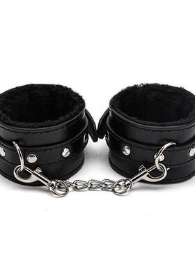 自紧绳手铐和枷锁的女性夫妇可调设置女性枷锁十字扣套手铐玩具