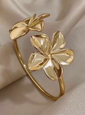 Greatera Stainless Steel Double Flower Cuff Bracelet Bangle
