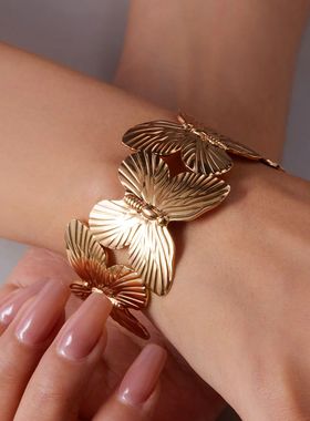 High Quality Stainless Steel Hollow Flower Butterfly Open Wi