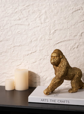 现代轻奢风样板间桌面金色动物猩猩豹子创意摆件组合软装搭配装饰