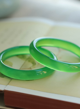 阳绿色｜马料天然玉髓手镯