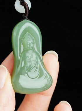 天然新疆和田玉湖水绿释