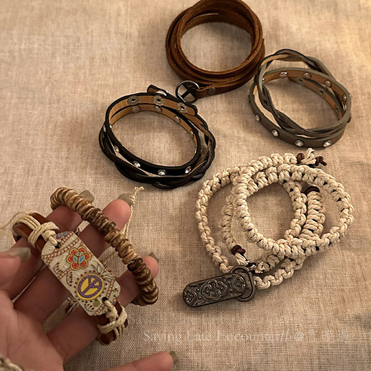 Retro cowhide braided bracelet with exotic design