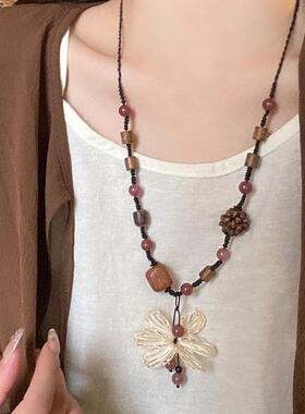 编织花朵项链适合夏天戴的配饰