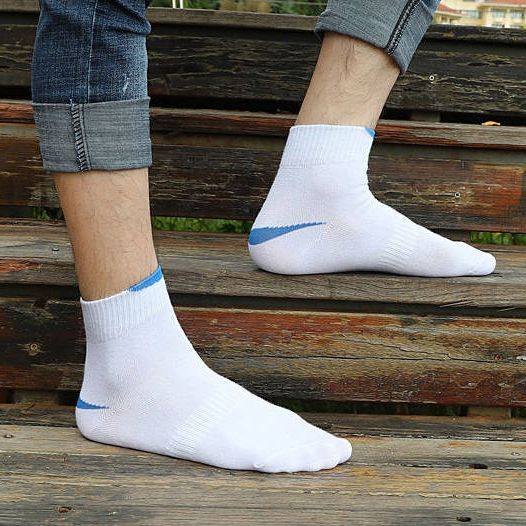 休闲纯色中筒袜学生春秋冬四季运动吸汗防臭涤棉袜跑步篮球加大码,淘宝优惠券,粉丝福利购,淘宝优惠卷