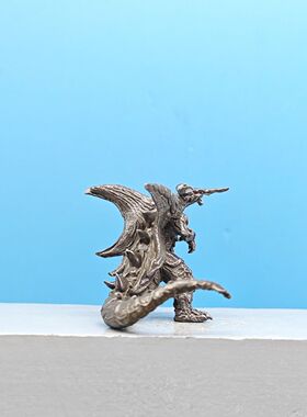 黄铜做旧 怪物猎人 怪兽宇宙外星 变异戴魔微缩手办金属模型摆件