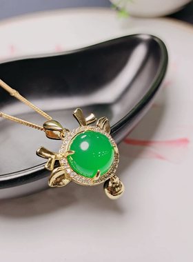 天然绿玉髓镶嵌帝王绿小鹿角圆面吊坠一路有你项链锁骨链时尚挂件