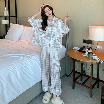 Pajamas ແມ່ຍິງ 2022 ໃຫມ່ Summer Ice Silk ດູໃບໄມ້ລົ່ນ Xiaohongshu ອິນເຕີເນັດ Celebrity Spring Silk ສາມສ່ວນສີ່ເຄື່ອງນຸ່ງຫົ່ມເຮືອນ