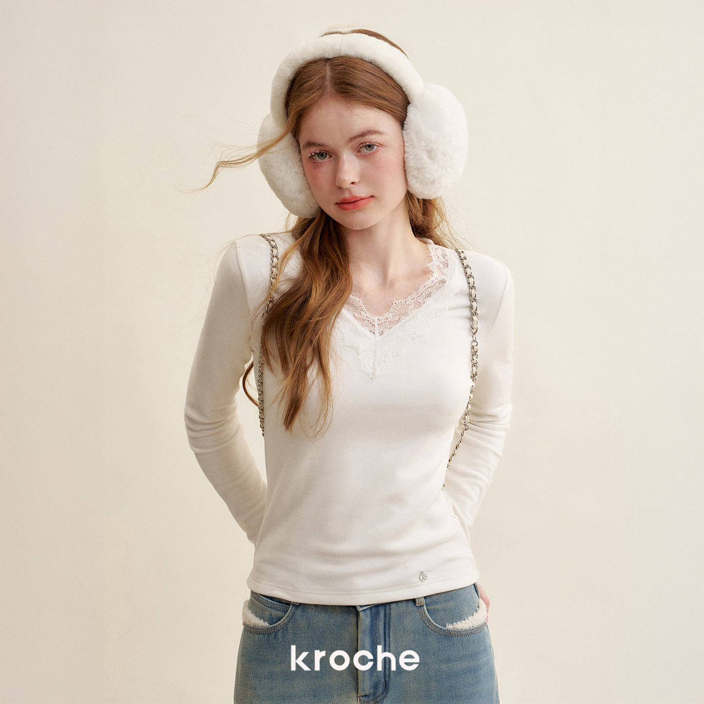 Kroche  慵懒法式 蕾丝拼接 v领修身长袖T恤上衣打底