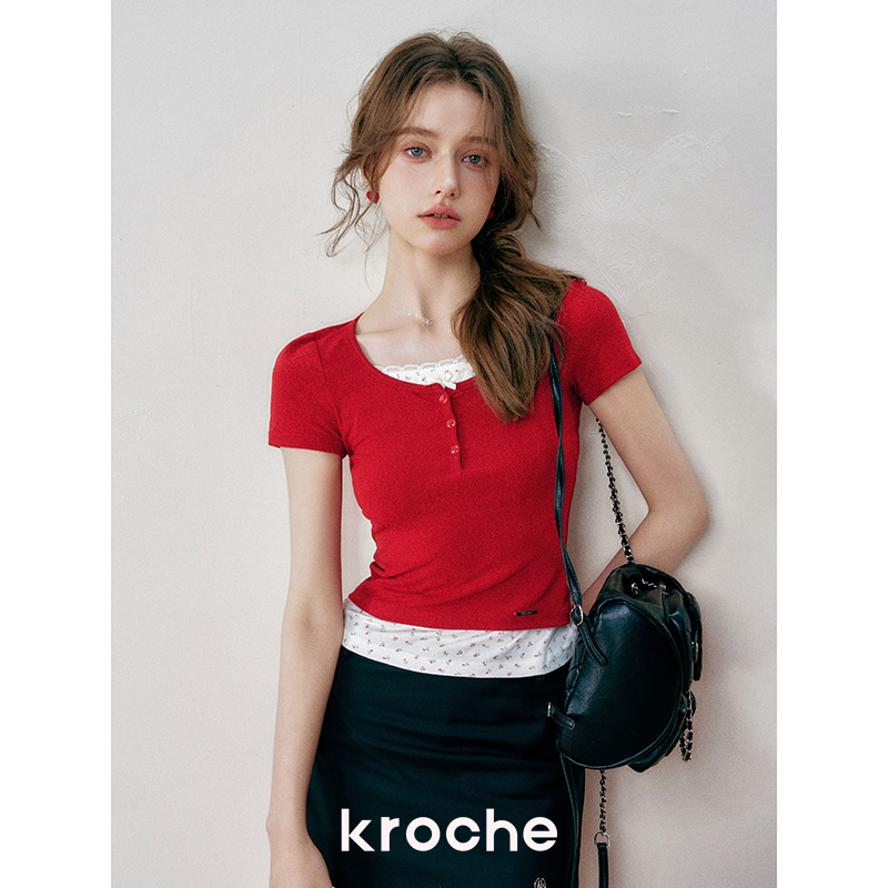 Kroche 24ss 浪漫初夏 手绘花案 蕾丝花边假两件短袖T恤 - 图0