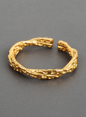 款式新颖戒指品牌见详情