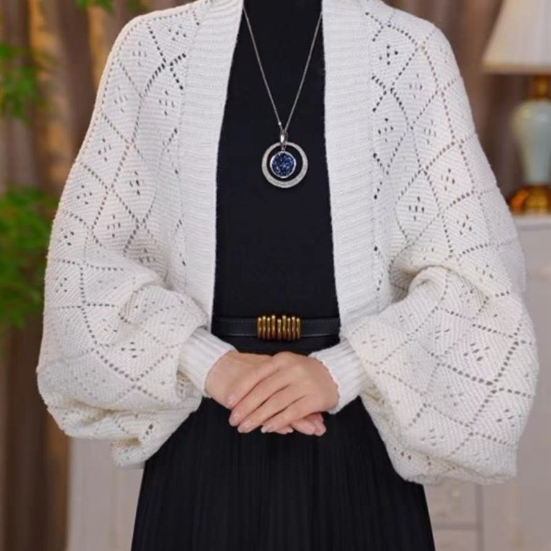 秋冬2025新款针织密织方格披肩时尚百搭护颈保暖洋气围巾外搭开衫 - 图0