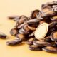 Come to Yifen Hua Plum Flavored Melon Seeds 500g New Arrival of Roasted Nuts and Watermelon Seeds in Bulk Packaging for Snacks