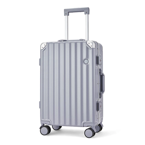 Универсальный чемодан, 2024 года