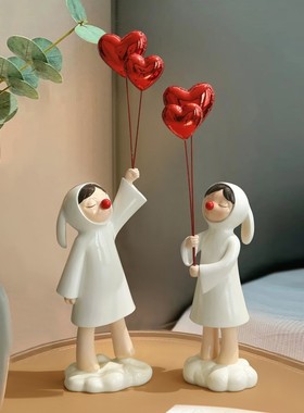 北欧创意气球女孩摆件客厅家居装饰品玄关电视柜房间桌面软