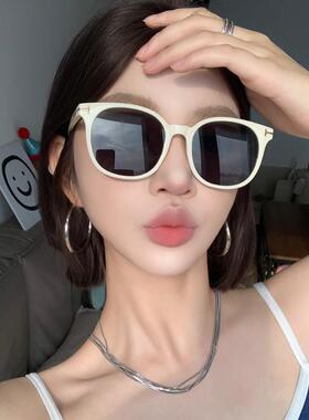 圆框太阳眼镜女2024新款白色美式覆古辣妹网红眼镜抗UV防晒太阳眼