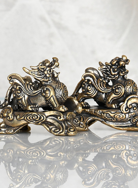 铜麒麟一对居家客厅摆件黄铜复古