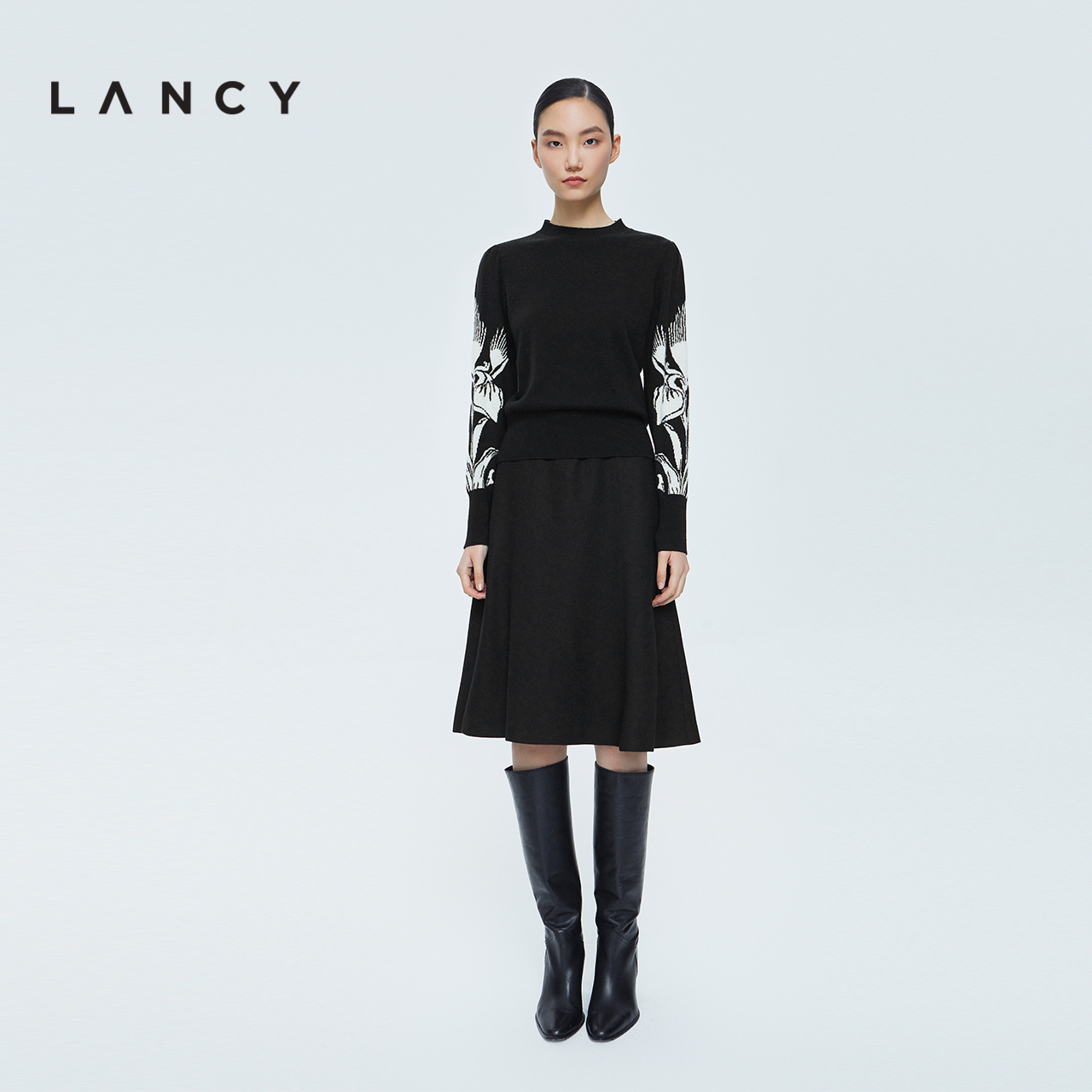 LANCY/朗姿羊毛针织衫2022冬季新款半高领黑色印女士花毛衣打底衫