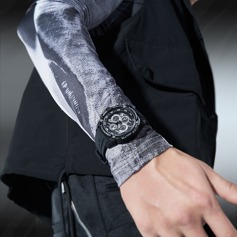 马克华菲2024年青少年电子手表男高中潮流多功能户外运动防水夜光