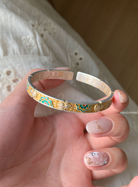 燕归双鱼宝象花足银轻奢叠戴手镯