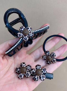 东大门新款豹纹花朵鲨鱼夹