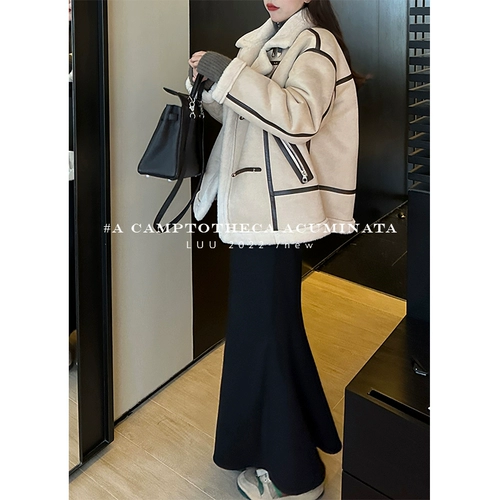 Черная зимняя юбка, французский стиль, рыбий хвост, высокая талия, для формы тела «груша», длина миди, по фигуре