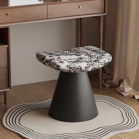 Taburete de tocador con estampado blanco y negro que ahorra espacio Yete