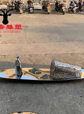 不锈钢镜面抽象小船雕塑金属户外水景渔人与船大型摆件定制