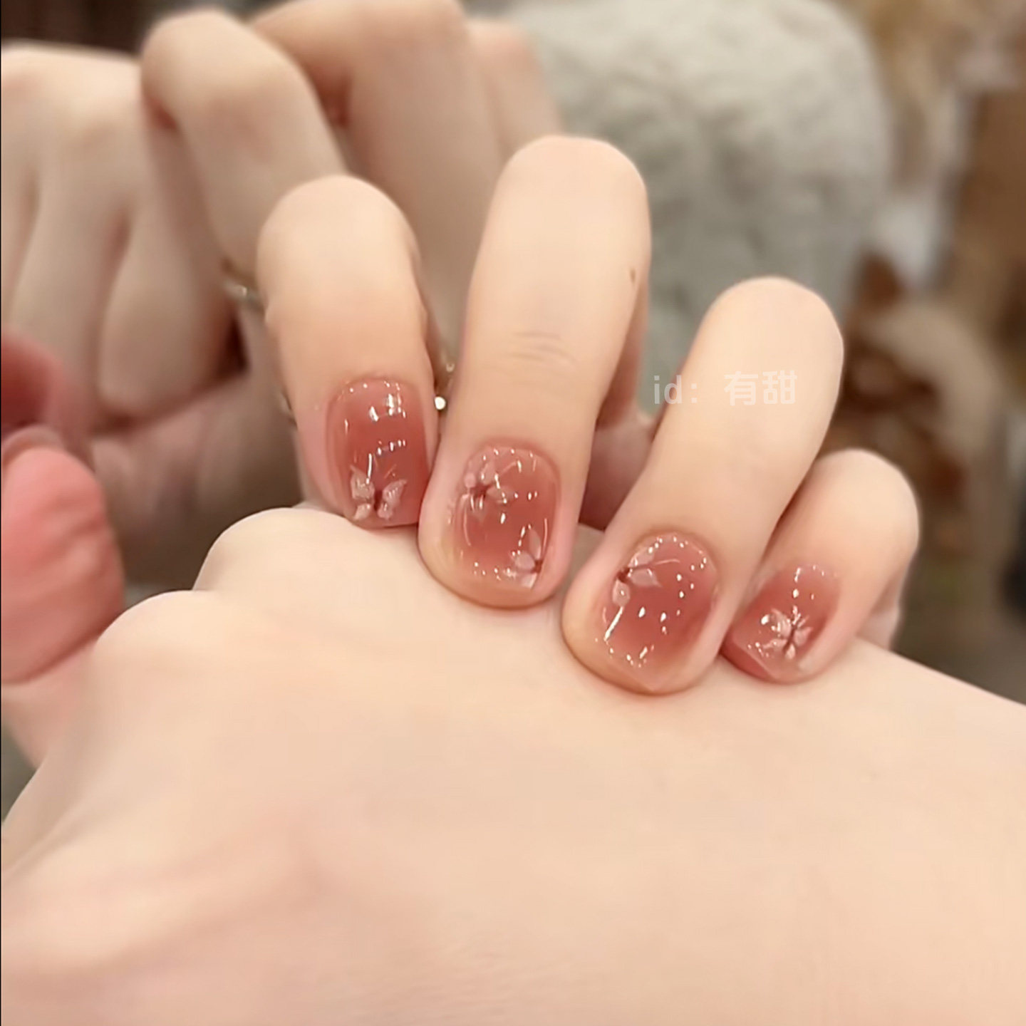 裸色穿戴甲2025新款高级感绝美穿戴美甲短款秋冬手工爆款指甲贴片,淘宝优惠券,粉丝福利购,淘宝优惠卷