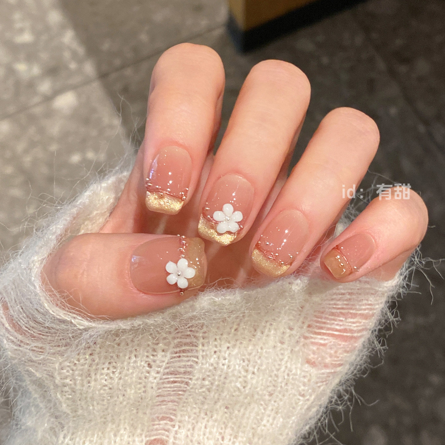 法式猫眼穿戴甲短款纯手工精致穿戴式美甲2025新年款春日爆款短甲,淘宝优惠券,粉丝福利购,淘宝优惠卷