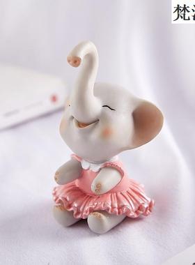 新款创意可爱芭小摆件车载结婚七礼人物送象新情侣一对夕礼蕾物情