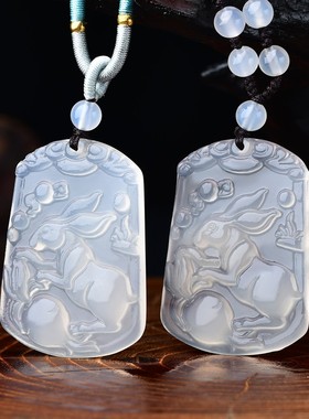 天然白玛瑙生肖吊坠属虎本命年挂