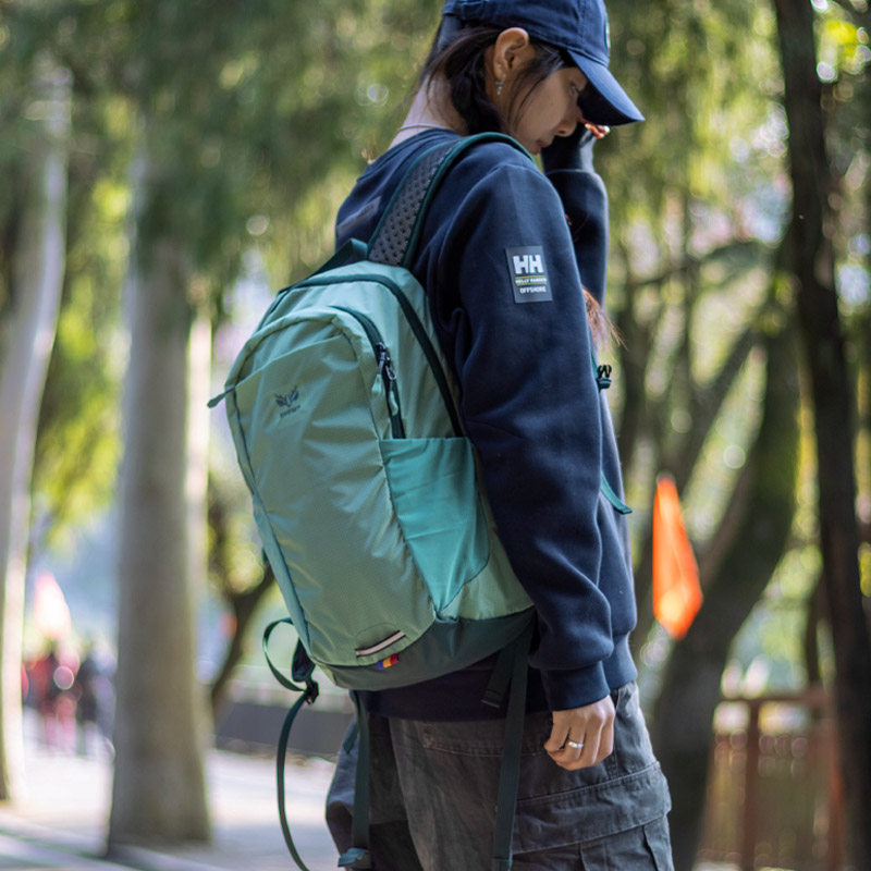 Outdoor ultra-light small backpack for women travel 20 liters lightweight hiking mountaineering bag sports travel backpack lightweight men