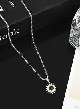 复古太阳花吊坠不锈钢项链男款